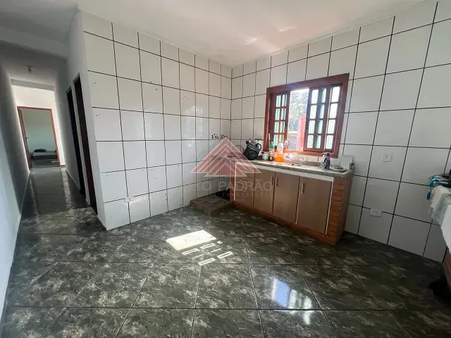 Casa com 120m² 3 quartos e 2 banheiros, para alugar, no bairro Jardim Primavera em Mauá
