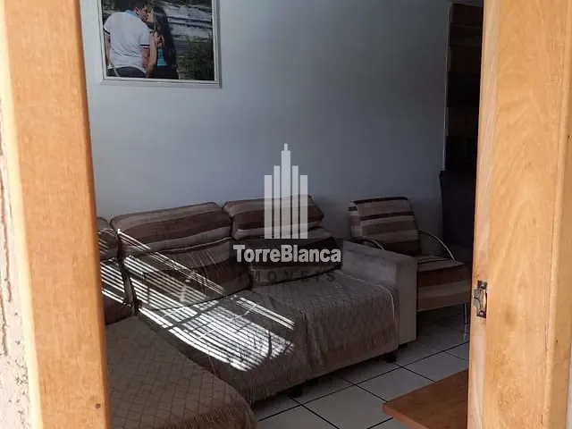 Casa com 200m² 2 quartos e 1 banheiro, à venda, no bairro Colônia Dona Luiza em Ponta Grossa