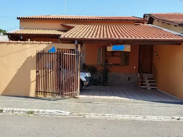 Casa com 260m² 3 quartos e 3 banheiros, à venda, no bairro Jardim Maria Cândida em Caçapava