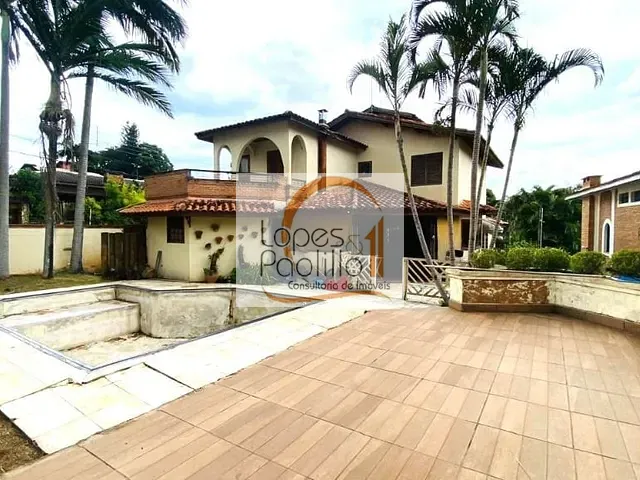 Casa com 612m² 4 quartos e 3 banheiros, à venda, no bairro Vila Petrópolis em Atibaia