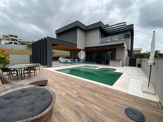 Casa com 600m² 3 quartos e 5 banheiros, à venda, no bairro Condomínio Residencial Colinas do Paratehy em São José dos Campos