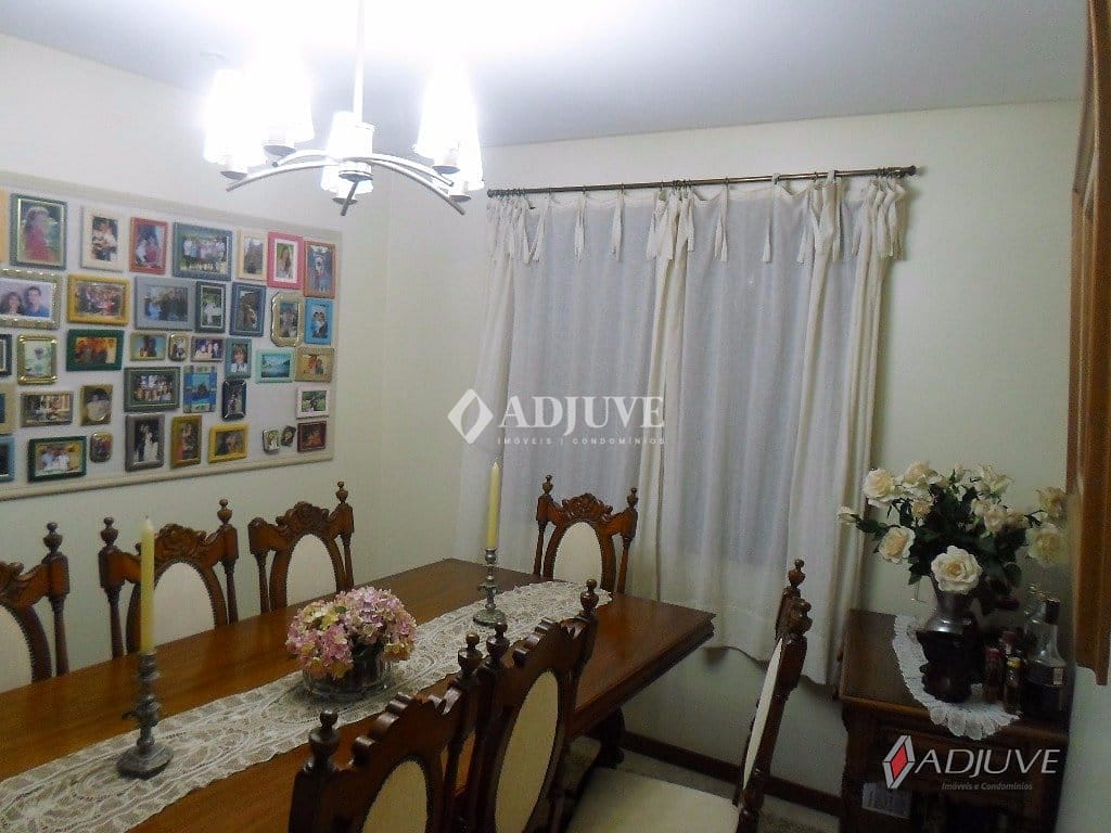 Casa à venda com 4 quartos, 300m² - Foto 52