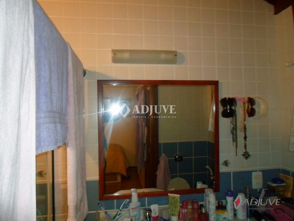 Casa à venda com 4 quartos, 300m² - Foto 49