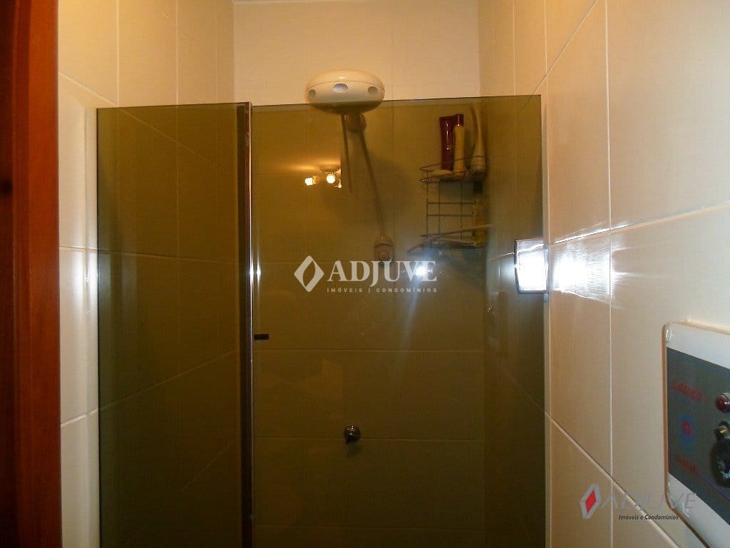 Casa à venda com 4 quartos, 300m² - Foto 37