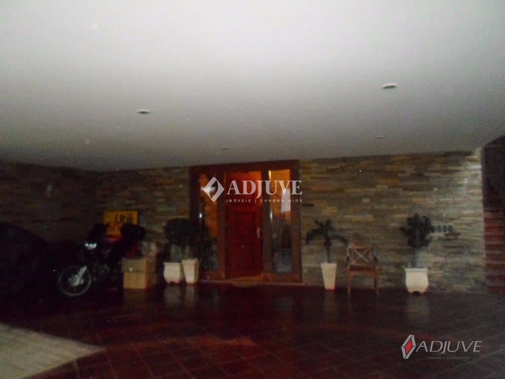 Casa à venda com 4 quartos, 300m² - Foto 6