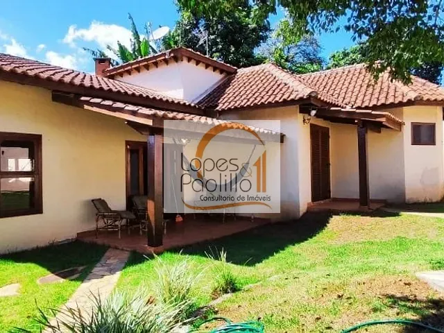 Casa com 600m² 2 quartos e 2 banheiros, à venda, no bairro Caetetuba em Atibaia