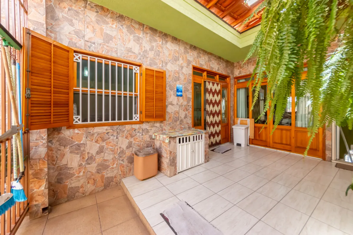 Casa para venda em Vila Jaguara com 2 quartos, sendo 1 suíte, 140m²