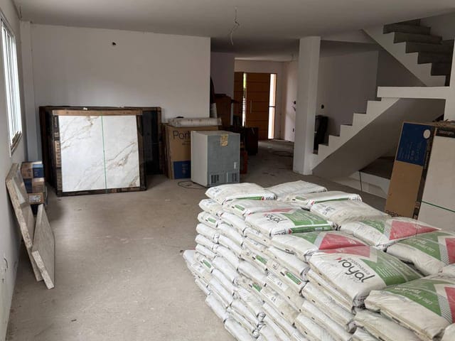 Casa 4 quartos e 5 banheiros, à venda, no bairro Urbanova em São José dos Campos