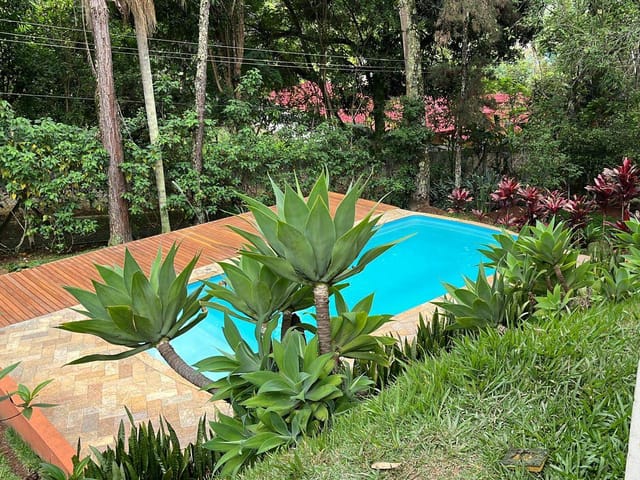 Casa 4 quartos e 2 banheiros, à venda, no bairro Bosque dos Eucaliptos em São José dos Campos