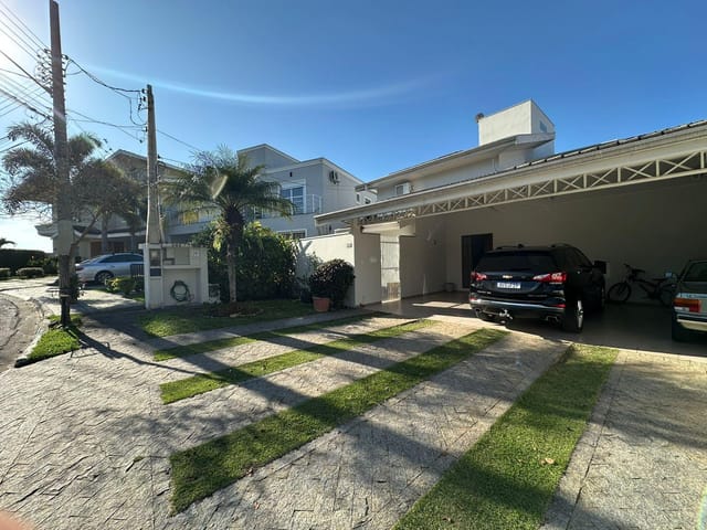 Casa 4 quartos e 3 banheiros, à venda, no bairro Urbanova em São José dos Campos