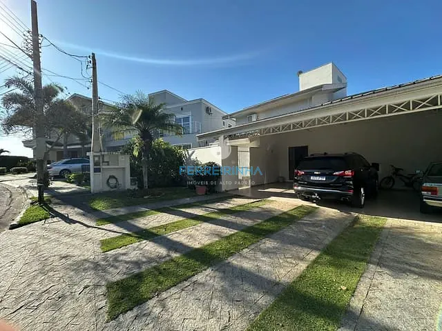Casa 4 quartos e 3 banheiros, à venda, no bairro Urbanova em São José dos Campos
