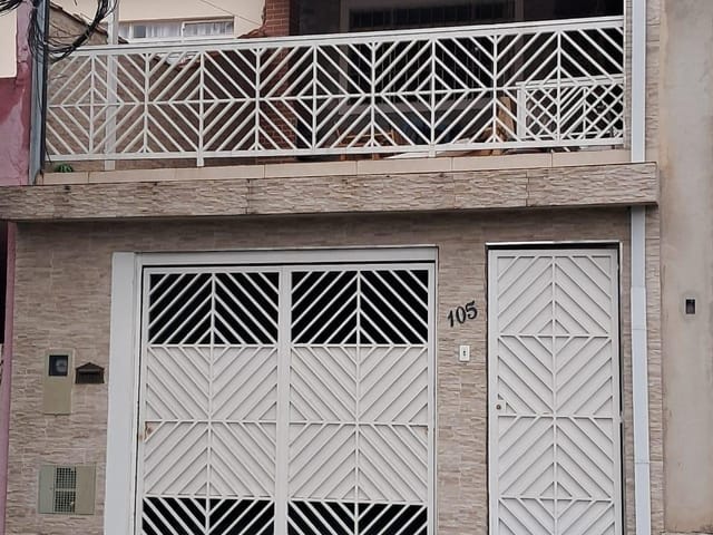 Sobrado 2 quartos e 1 banheiro, à venda, no bairro Veloso em Osasco