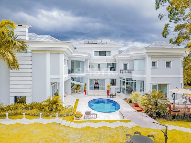 Casa com 800m² 6 quartos e 8 banheiros, à venda, no bairro Tamboré em Santana de Parnaíba