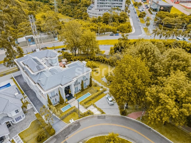 Casa com 800m² 6 quartos e 8 banheiros, à venda, no bairro Tamboré em Santana de Parnaíba