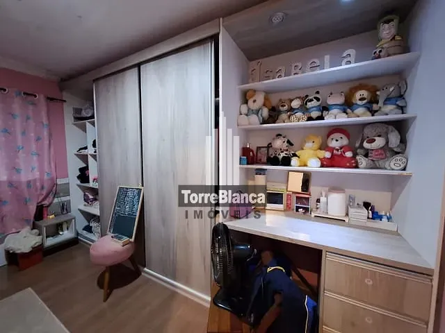 Casa com 476m² 3 quartos e 1 banheiro, à venda, no bairro Oficinas em Ponta Grossa