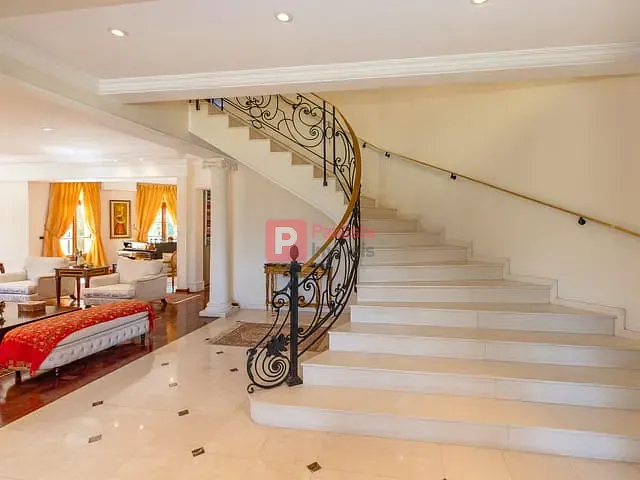 Casa com 1240m² 4 quartos e 6 banheiros, à venda, no bairro Jardim Morumbi em São Paulo