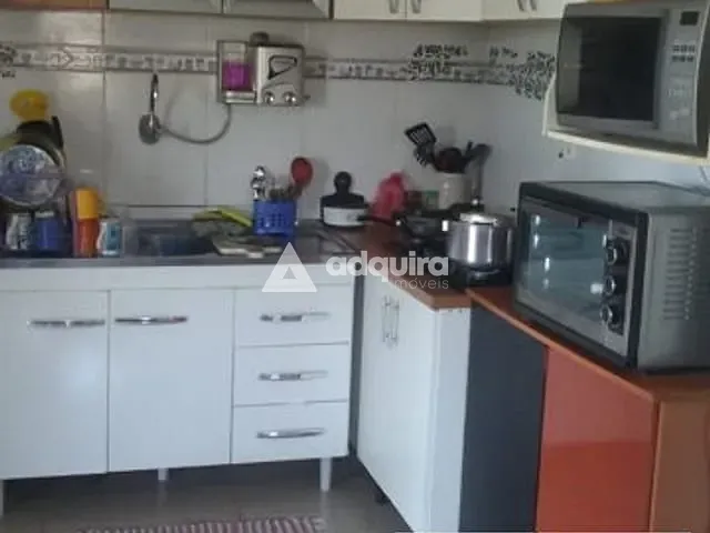 Casa com 225m² 2 quartos e 3 banheiros, à venda, no bairro Neves em Ponta Grossa