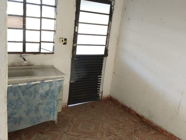 Casa com 255m², à venda, no bairro Conjunto Habitacional Terra dos Ipês II (Fase I) em Pindamonhangaba