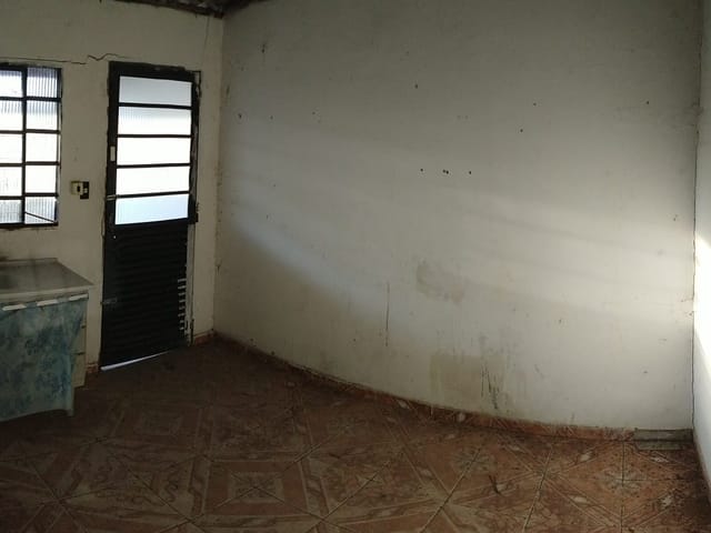 Casa com 255m², à venda, no bairro Conjunto Habitacional Terra dos Ipês II (Fase I) em Pindamonhangaba