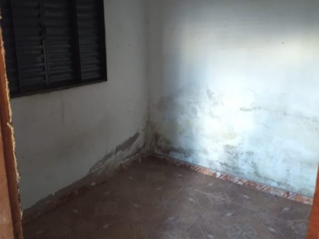 Casa com 255m², à venda, no bairro Conjunto Habitacional Terra dos Ipês II (Fase I) em Pindamonhangaba