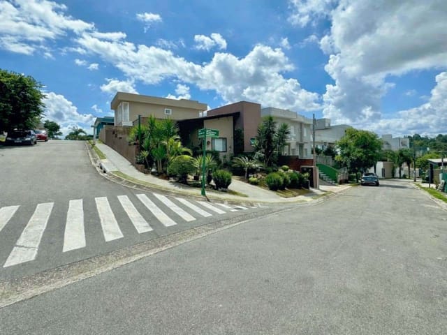 Casa com 259m² 2 quartos e 2 banheiros, à venda, no bairro Pitas em Cotia