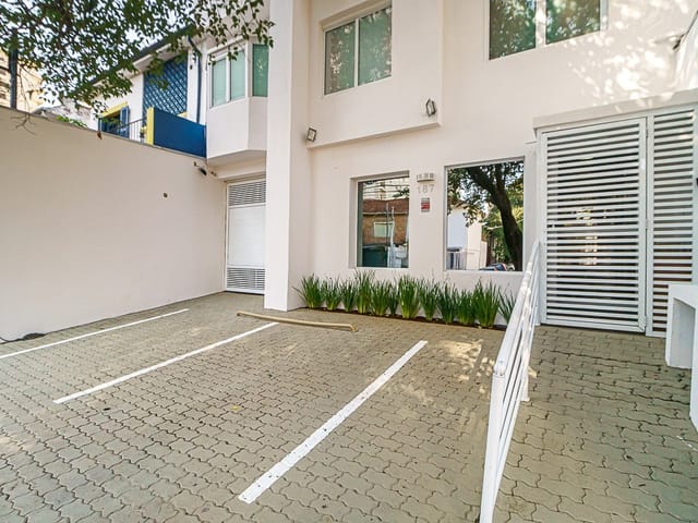 Foto do Casa - Casa à venda, Com 181m² de Área útil, 9 ambientes, São 4 Vagas de Estacionamento em Pinheiros, São Paulo, SP | Paulista Imóveis