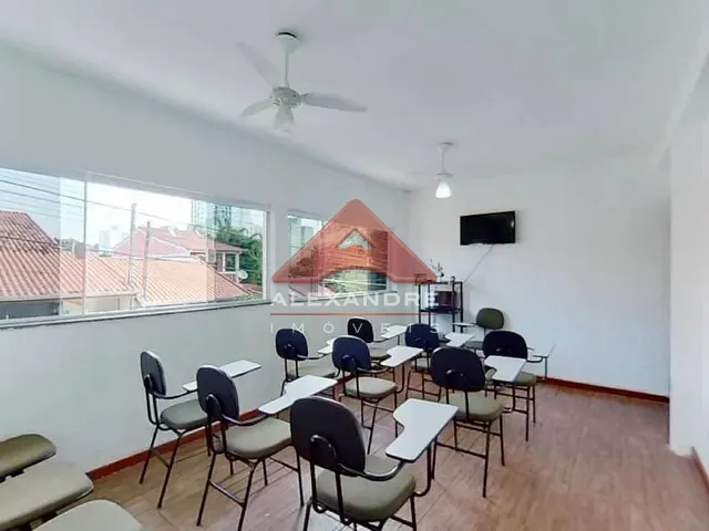 Casa com 250m² 4 quartos e 4 banheiros, à venda, no bairro Bosque dos Eucaliptos em São José dos Campos