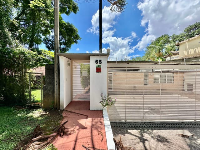 Casa com 615m² 3 quartos e 4 banheiros, à venda, no bairro Vila Santo Antônio em Cotia