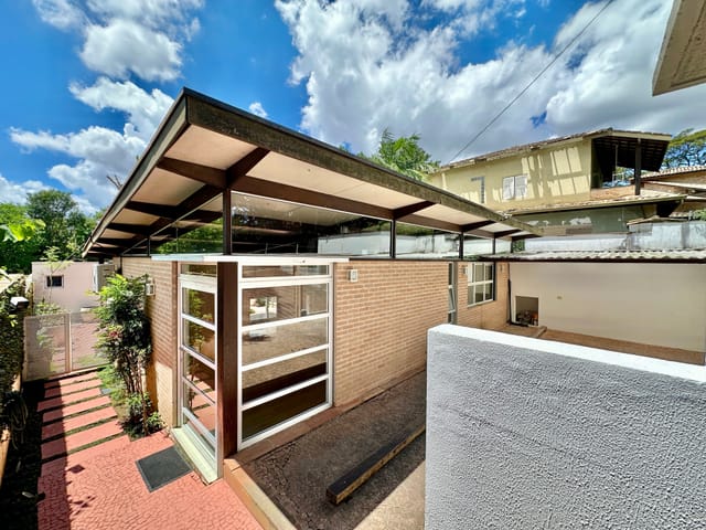 Casa com 615m² 3 quartos e 4 banheiros, à venda, no bairro Vila Santo Antônio em Cotia