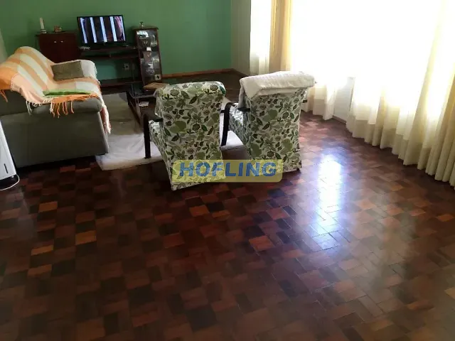 Casa com 246m² 2 quartos e 1 banheiro, à venda, no bairro Centro em Rio Claro