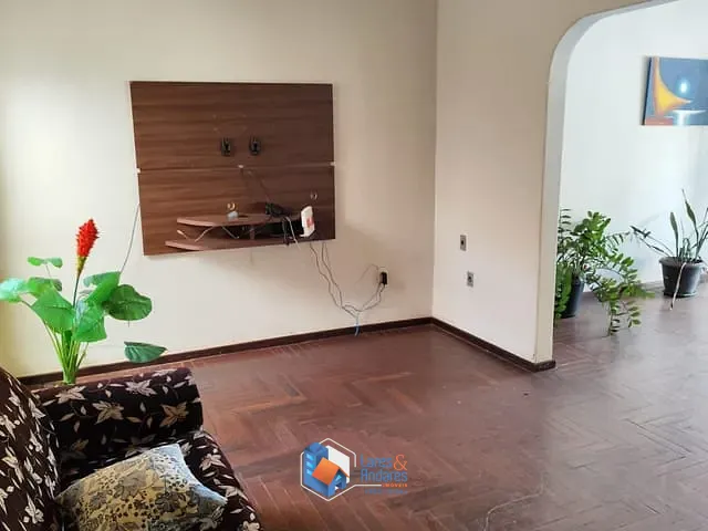 Casa com 302m² 2 quartos e 2 banheiros, à venda, no bairro Loteamento Cellos em Rondonópolis
