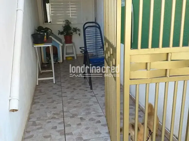 Casa com 130m² 3 quartos e 2 banheiros, à venda, no bairro Condomínio Moradas Londrina em Londrina
