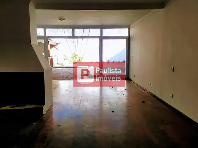 Casa com 678m² 3 quartos e 3 banheiros, à venda, no bairro Interlagos em São Paulo