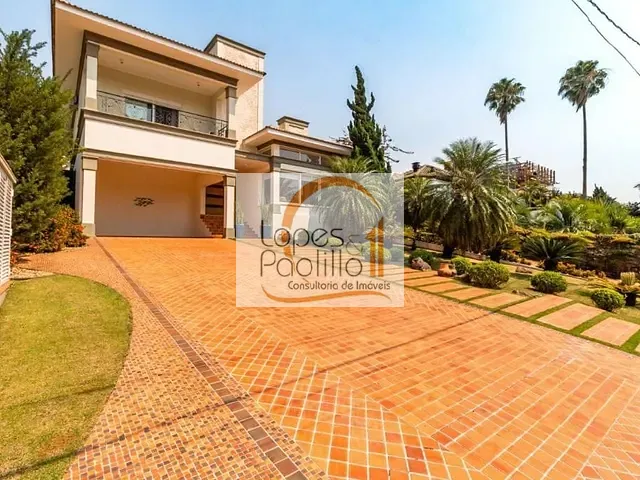 Casa com 1000m² 4 quartos e 8 banheiros, à venda, no bairro Vila Santista em Atibaia