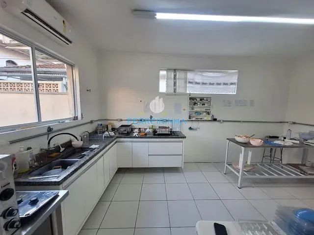 Casa com 349m² 3 quartos e 1 banheiro, à venda, no bairro Vila Betânia em São José dos Campos