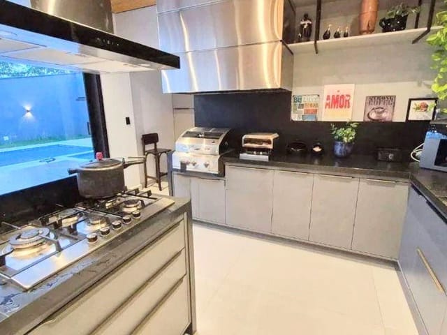 Casa com 510m² 4 quartos e 5 banheiros, à venda ou para alugar, no bairro Condomínio Residencial Montserrat em São José dos Campos