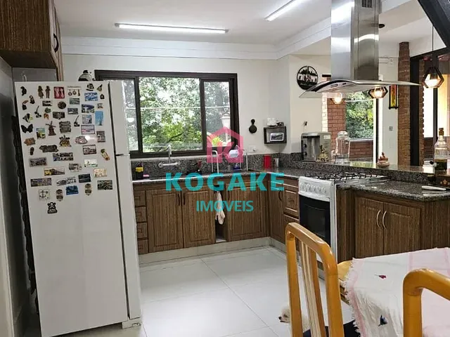 Casa com 308m² 3 quartos e 3 banheiros, à venda, no bairro Monte Castelo em São José dos Campos