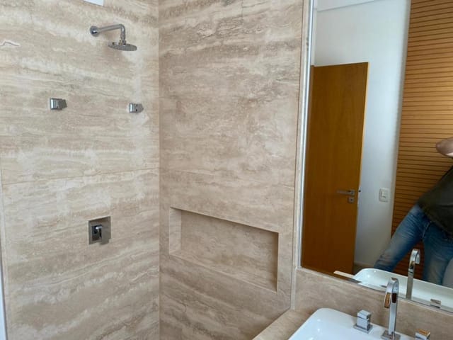 Casa com 620m² 4 quartos e 9 banheiros, à venda ou para alugar, no bairro Alphaville em Barueri