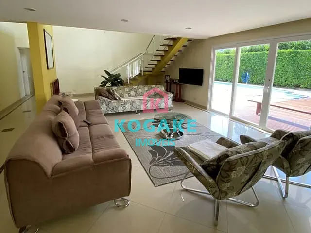 Casa com 842m² 4 quartos e 6 banheiros, à venda, no bairro Terras de Sant Anna em Jacareí