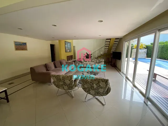Casa com 842m² 4 quartos e 6 banheiros, à venda, no bairro Terras de Sant Anna em Jacareí
