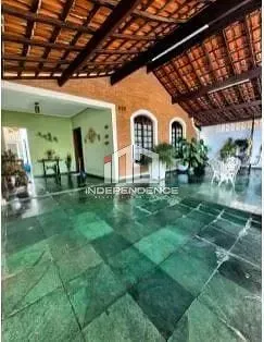 Casa, 3 quartos, 199 m² - Foto 1