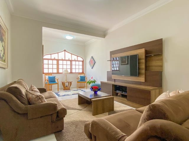 Casa com 275m² 5 quartos e 4 banheiros, à venda, no bairro Cambuci em São Paulo