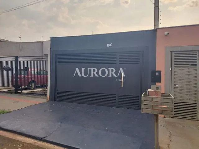 Casa 2 quartos e 1 banheiro, à venda, no bairro Pioneiros em Londrina