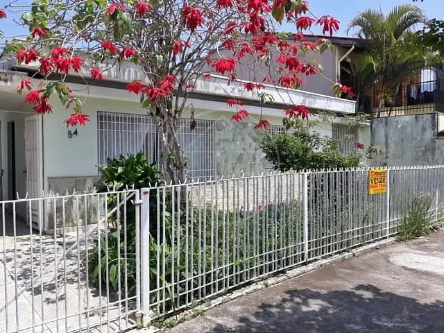 Casa com 390m² 3 quartos e 1 banheiro, à venda, no bairro Veleiros em São Paulo