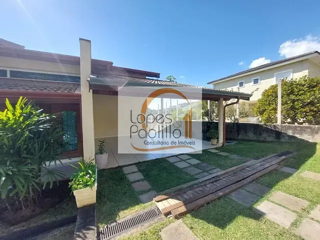 Casa com 1000m² 5 quartos e 6 banheiros, à venda, no bairro Condomínio Porto Danalis em Joanópolis