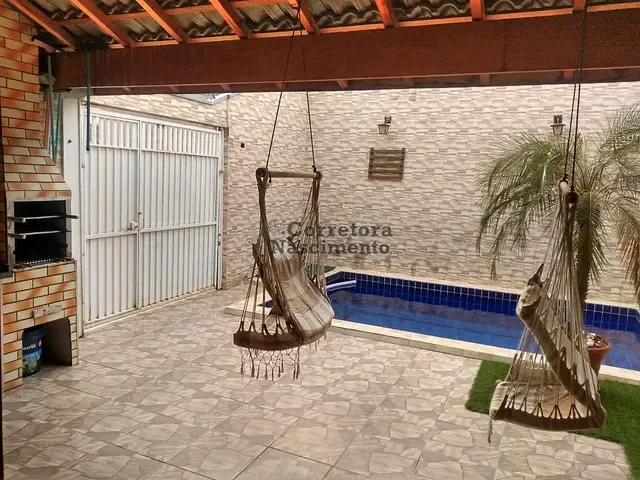 Casa com 190m², à venda, no bairro Villa Branca em Jacareí