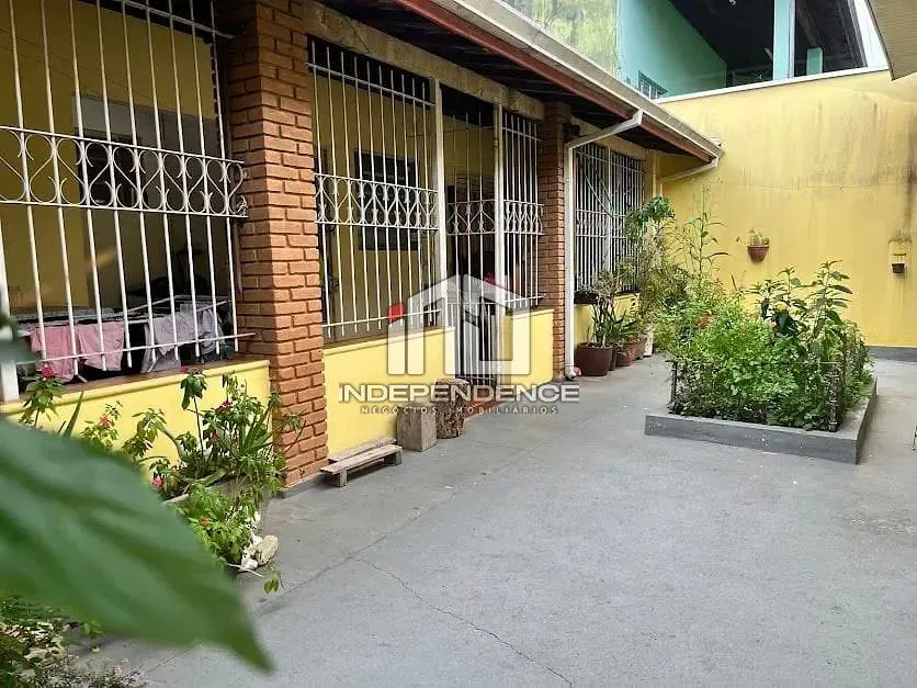 Casa, 3 quartos, 150 m² - Foto 1
