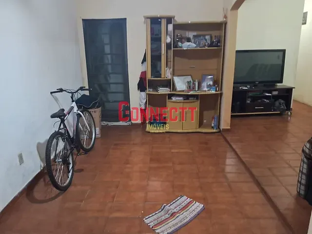 Casa com 200m², à venda, no bairro Adelino Simioni em Ribeirão Preto