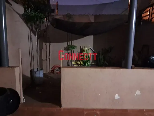 Casa com 200m², à venda, no bairro Adelino Simioni em Ribeirão Preto