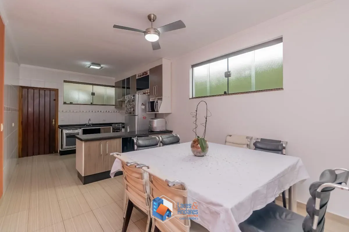 Casa, 4 quartos, 219 m² - Foto 8
